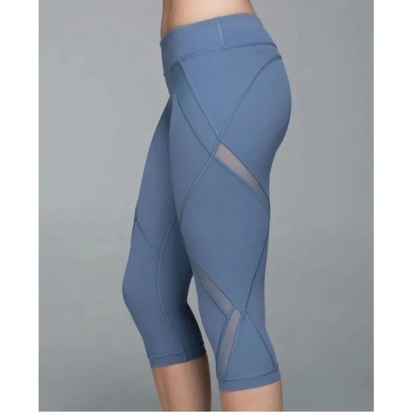 Lululemon Cool to Street Crop Athletic Pants Blue Denim 4 - Picture 3 of 8